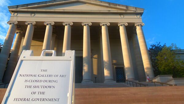 Закрытая Национальная галерея искусства в Вашингтоне, фото с места событий