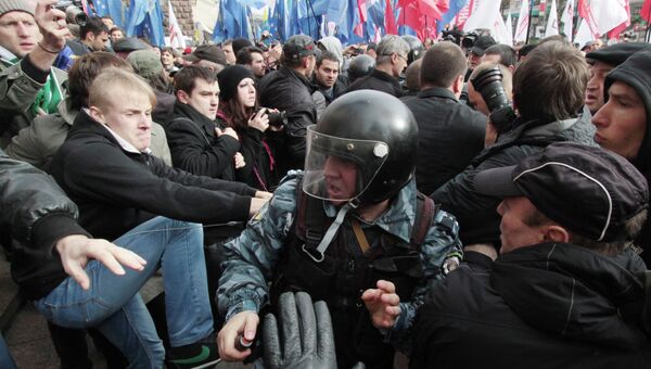 Беспорядки у здания Киевсовета. Фото с места события