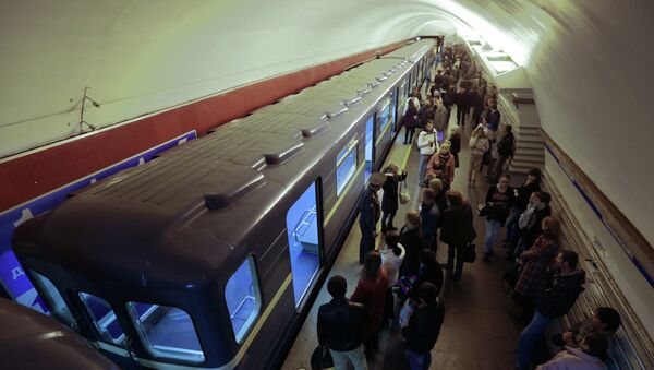 Станция метро в Петербурге. Архивное фото