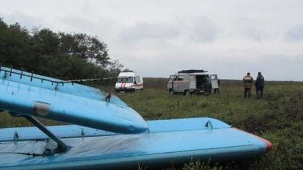 Самолет Ан-2 совершил жесткую посадку в Белгородской области
