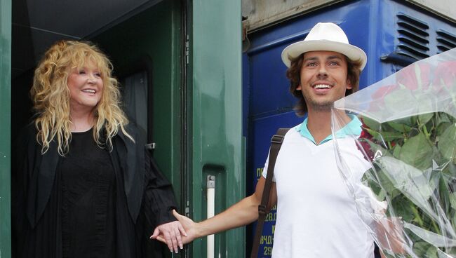 Певица Алла Пугачева и артист Максим Галкин