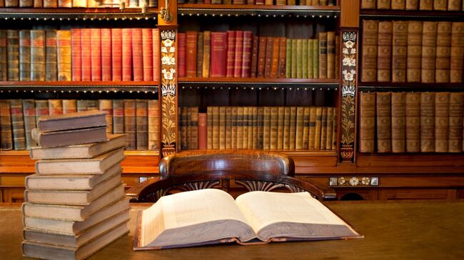 Книги. Архивное фото.