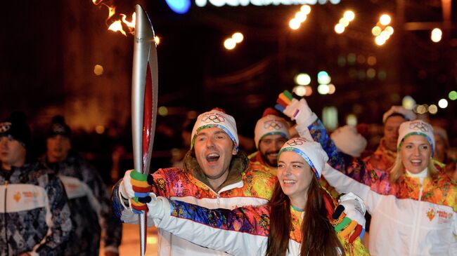 Эстафета Олимпийского огня. Москва. День 2 Эстафета Олимпийского огня. Москва. День 2