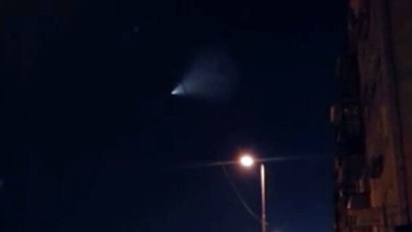 Очевидцы сняли светящийся объект в небе над несколькими городами России
