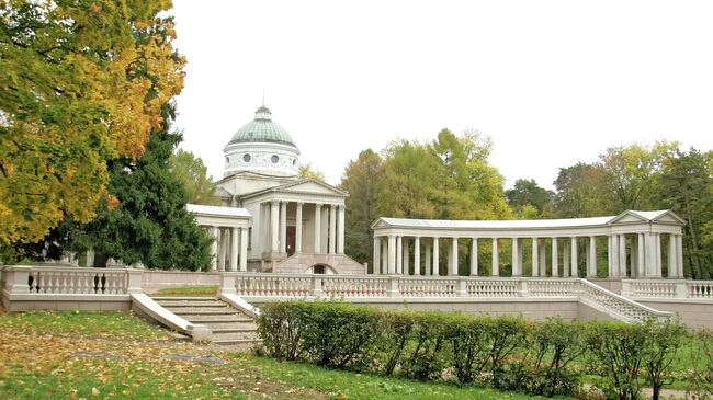 Музей-усадьба Архангельское. Архивное фото