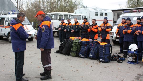 Награждение спасателей из Республики Алтай, принимавших участие в ликвидации наводнения на Дальнем Востоке