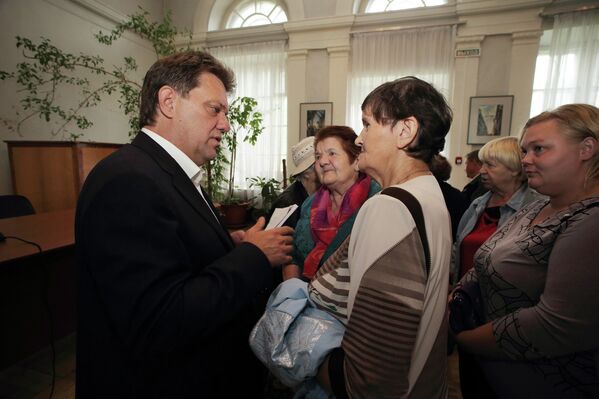 Иван Кляйн на встрече с жителями Кировского района