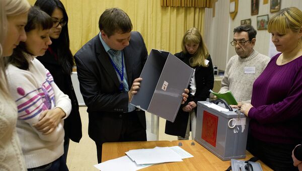 Подсчет голосов на выборах мэра Томска. Архивное фото