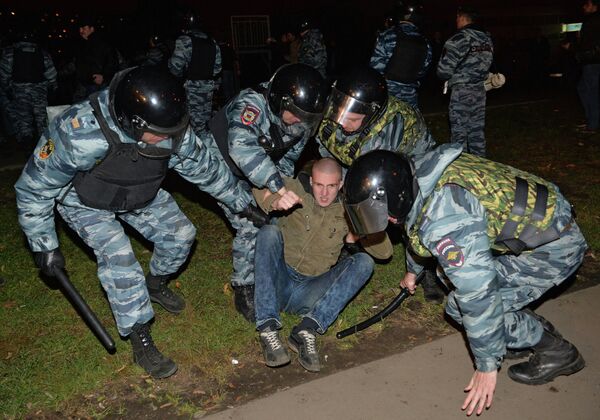 Беспорядки в московском районе Бирюлево Беспорядки в московском районе Бирюлево