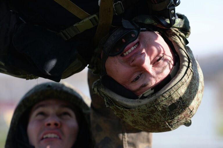 Cоревнования взводов спецназа на первенство Сибирского регионального командования внутренних войск МВД России