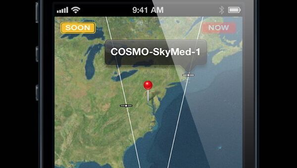 Приложение SpyMeSat позволяет пользователям следить за спутниками, которые пролетают над их головой
