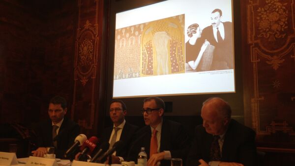 Команда адвокатов и экспертов на пресс-конференции по делу о реституции Бетховенского фриза в Вене. Фото с места события