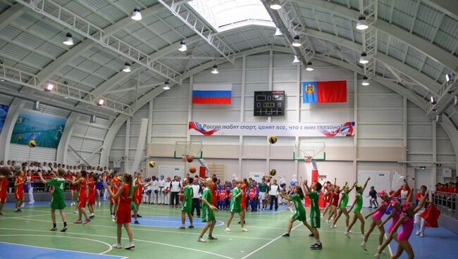 Спорткомплекс в Топкинском районе Кузбасса, архивное фото