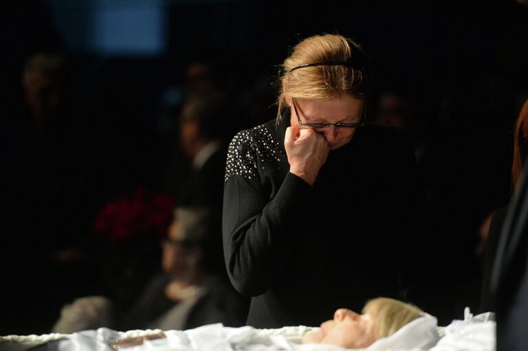 Прощание с Ольгой Аросевой в театре Сатиры Прощание с Ольгой Аросевой в театре Сатиры