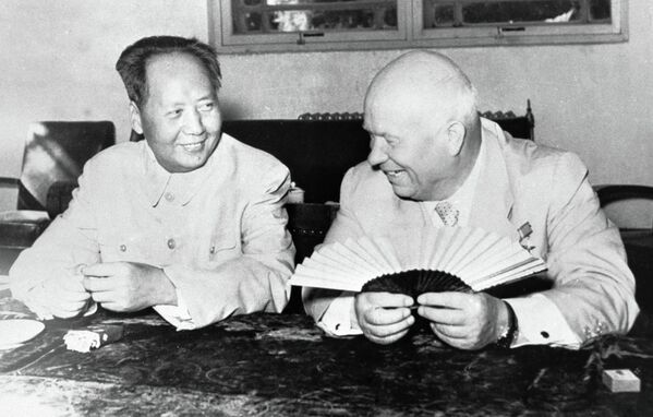 Никита Сергеевич Хрущев и Мао Дзе Дун