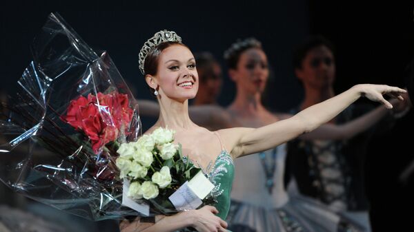 Солистка Мариинского театра Ульяна Лопаткина в сцене из балета Симфония до мажор