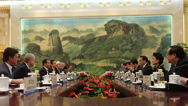 Визит Д.Медведева в Китай, фото с места события