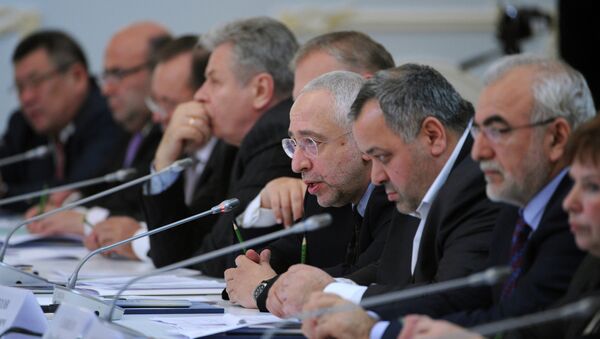 Председатель Комиссии по межнациональным отношениям и свободе совести Николай Сванидзе