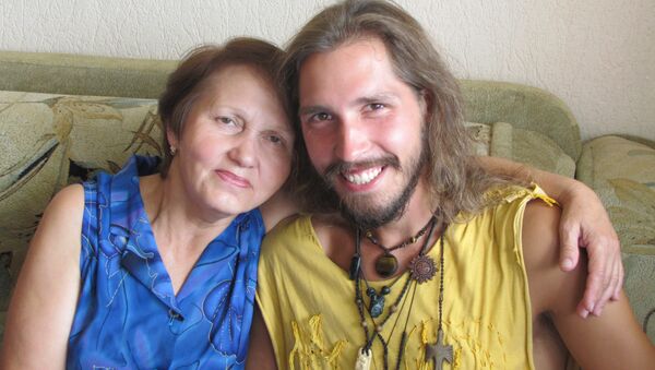 Путешественник Константин Журавлев с мамой, фото из семейного архива