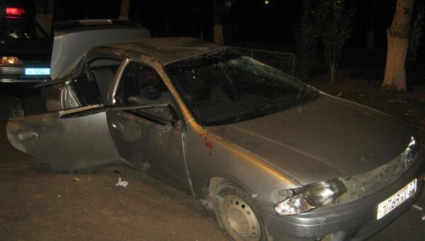 Пьяный лихач опрокинул Mazda в Астрахани, пострадали четверо. Событийное фото.