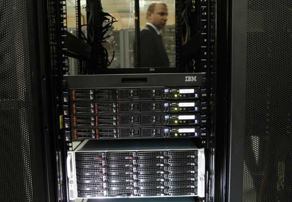 Установка программно-аппаратного комплекса на избирательном участке в Санкт-Петербурге Установка программно-аппаратного комплекса на избирательном участке в Санкт-Петербурге