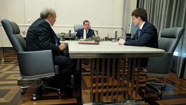 Д.Медведев провел рабочую встречу с В.Фортовым и М.Котюковым