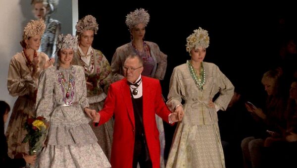 Кружева и платья в пол - тренды сезона весна-лето 2014 на Fashion Week Russia