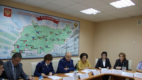Круглый стол о проблемах детей-сирот в Костромской области, фото с места события
