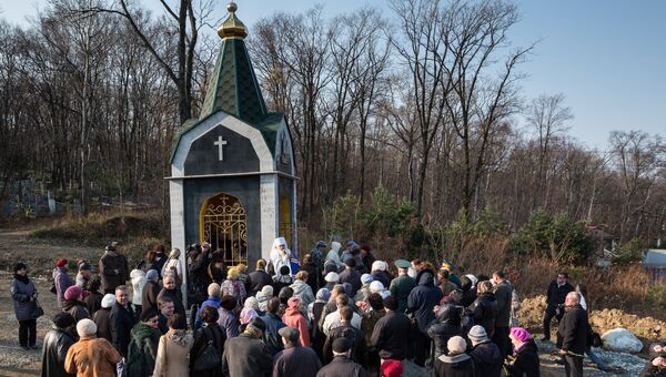 Часовню в память о жертвах политических репрессий открыли на Лесном кладбище во Владивостоке. Фото с места события