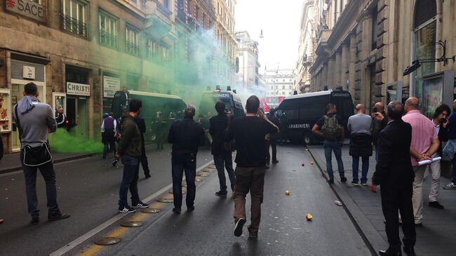 Забастовка против политики властей Италии в области социального жилья в Риме