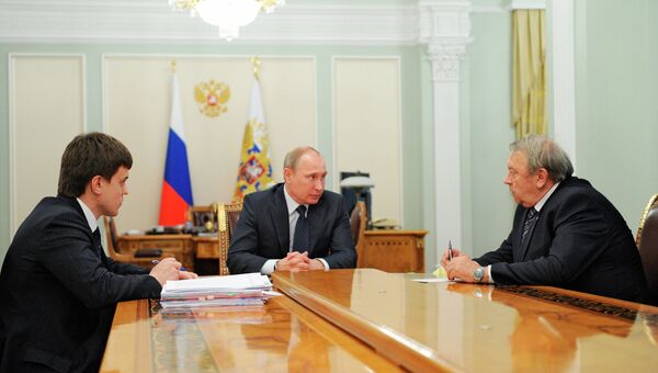 Встреча Владимира Путина с Михаилом Котюковым (слева) и Владимиром Фортовым. Архивное фото