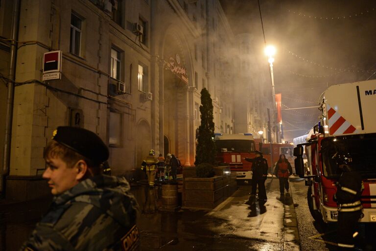 Пожар в тепловом коллекторе в центре Москвы