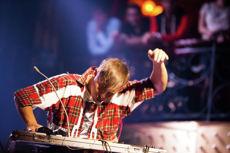 SOS матросу: Мумий Тролль порадовал Томск в дождливый вечер пятницы