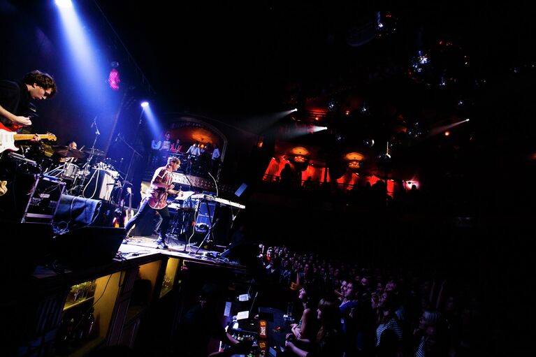 SOS матросу: Мумий Тролль порадовал Томск в дождливый вечер пятницы