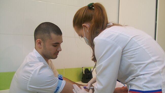 Потенциальные доноры костного мозга сдали кровь в одной из клиник Ижевска