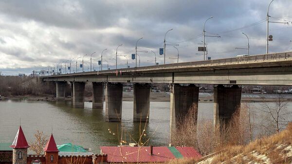 Димитровский мост в Новосибирске, архивное фото