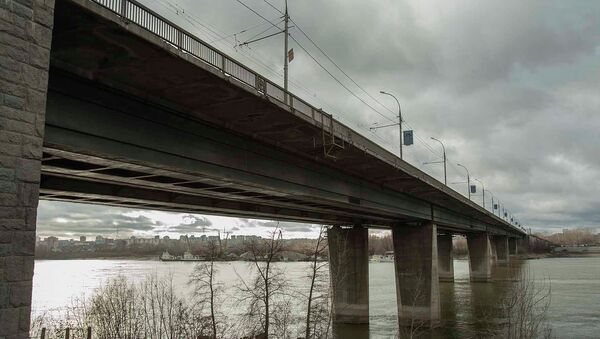 Димитровский мост в Новосибирске, архивное фото