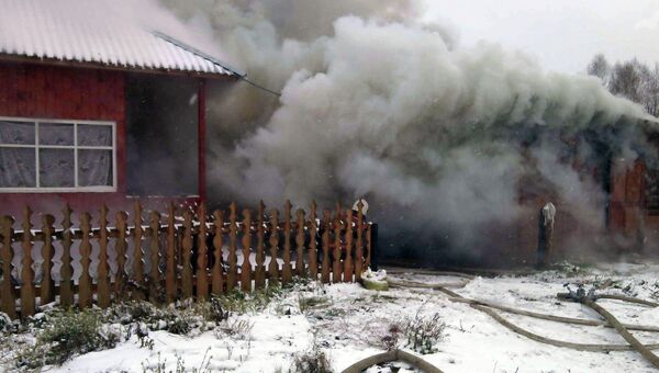 Тушение пожара в селе Мельниково Томской области