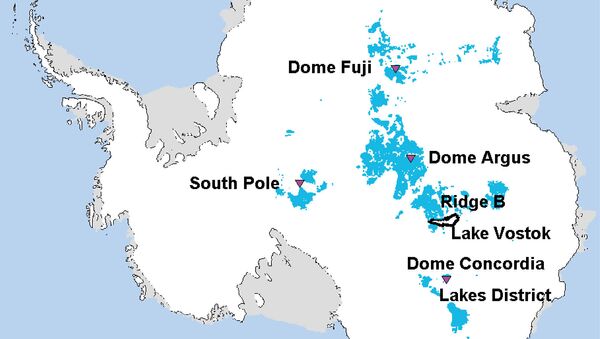 Голубым на карте показаны области, в которых может сохраняться лед возрастом 1,5 миллиона лет, архивное фото