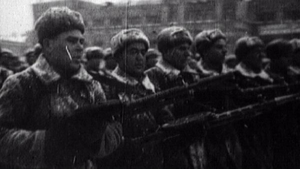 Военный парад на Красной площади в Москве 7 ноября 1941 года. Архивные кадры