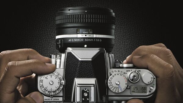 Цифровая зеркальная фотокамера Nikon Df