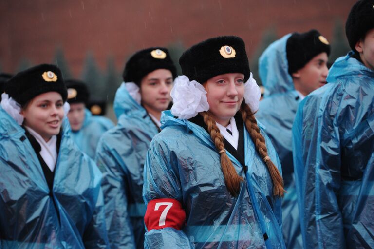 Репетиция торжественного марша, посвященного военному параду