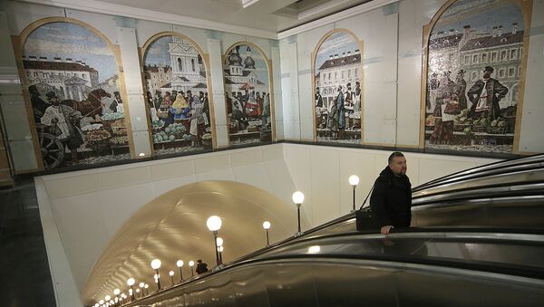 Открытие наземного вестибюля станции метро Спасская в Петербурге. Фото с места события