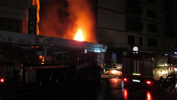 Пожар на вещевом рынке в Краснодаре
