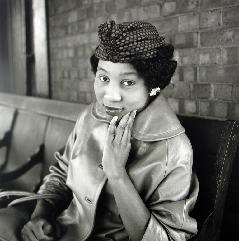 Вивьен Майер. Без названия, Чикаго, 16 мая 1957 Вивьен Майер. Без названия, Чикаго, 16 мая 1957