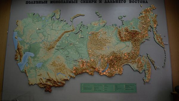 Карта полезных ископаемых Сибири и Дальнего Востока в Центральном сибирском геологическом музее