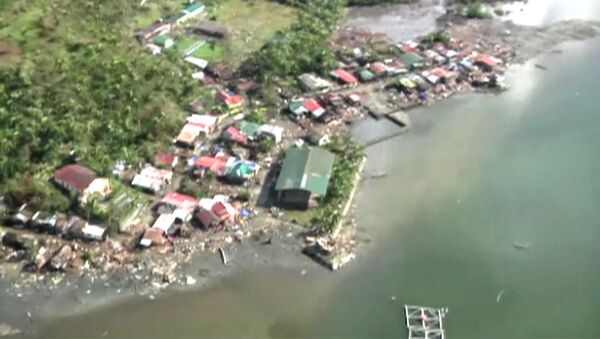 Последствия супертайфуна на Филиппинах. Съемка с вертолета
