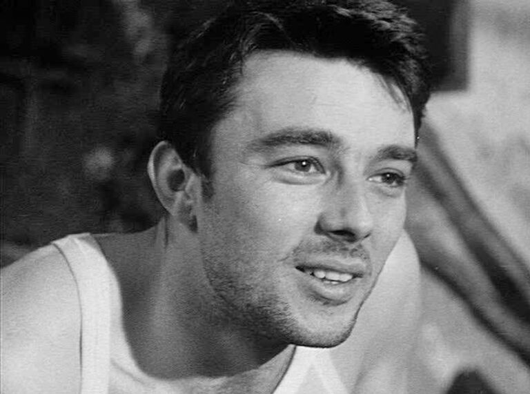 Кадр из фильма Красавчик Серж