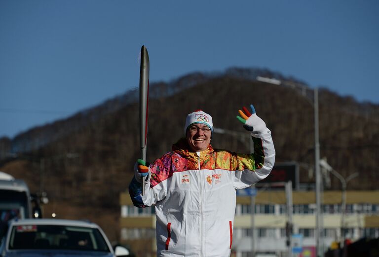 Руководитель редакции Р-Спорт Российского Агентства Международной Информации РИА Новости Василий Конов во время Эстафеты Олимпийского огня Руководитель редакции Р-Спорт Российского Агентства Международной Информации РИА Новости Василий Конов во время Эстафеты Олимпийского огня