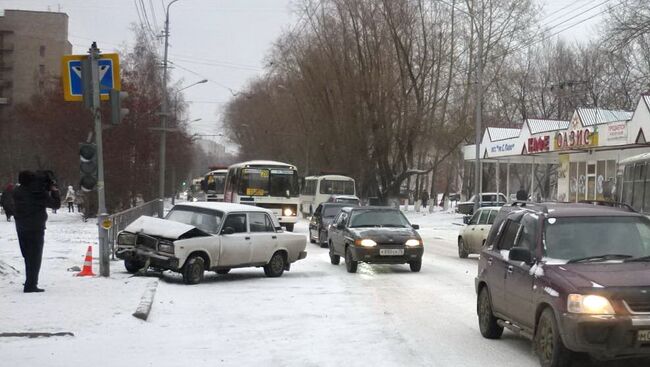 ДТП на ул. Лазо, 12/2, в Томске, фото с места событий